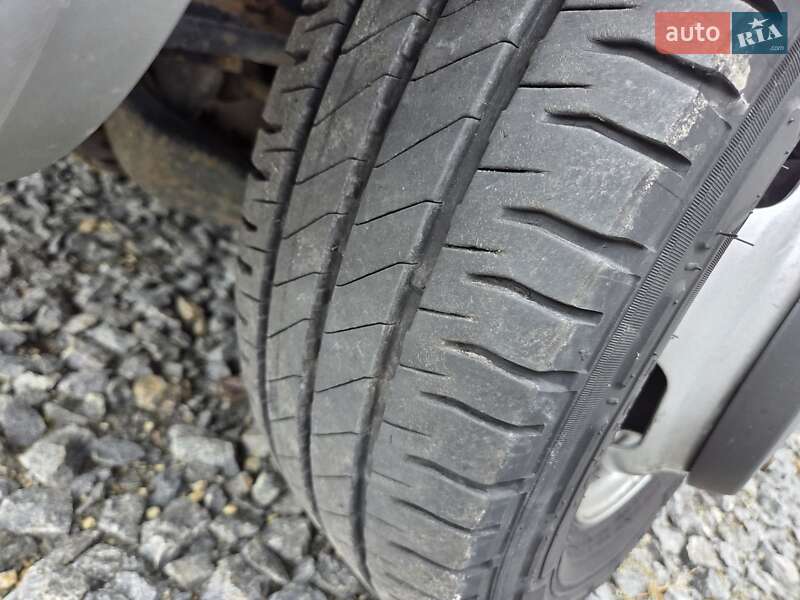 Грузовой фургон Mercedes-Benz Sprinter 2005 в Хмельницком