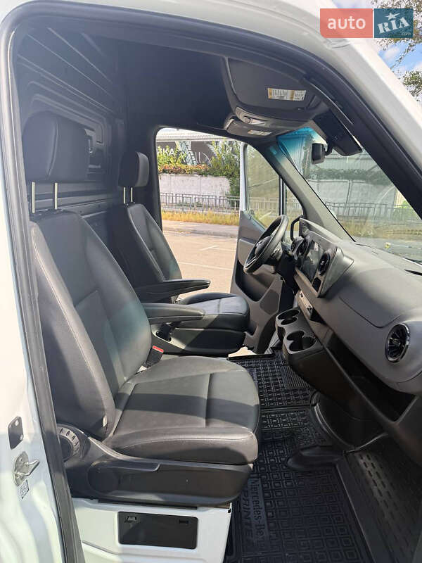 Грузовой фургон Mercedes-Benz Sprinter 2022 в Киеве