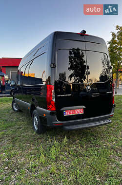 Грузовой фургон Mercedes-Benz Sprinter 2019 в 
