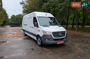 Грузовой фургон Mercedes-Benz Sprinter 2020 в 