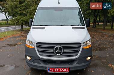 Грузовой фургон Mercedes-Benz Sprinter 2020 в 