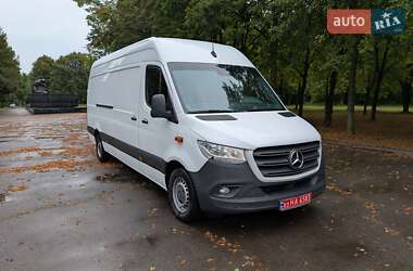 Грузовой фургон Mercedes-Benz Sprinter 2020 в 