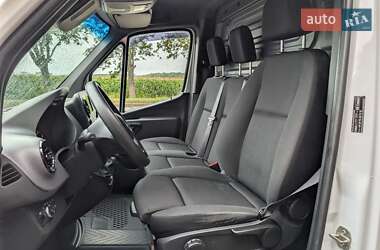 Грузовой фургон Mercedes-Benz Sprinter 2020 в 