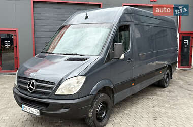 Грузовой фургон Mercedes-Benz Sprinter 2010 в 