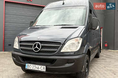 Грузовой фургон Mercedes-Benz Sprinter 2010 в 