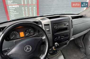 Грузовой фургон Mercedes-Benz Sprinter 2010 в 
