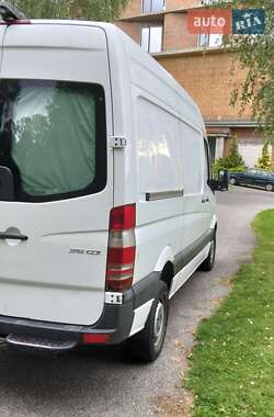 Грузовой фургон Mercedes-Benz Sprinter 2015 в 