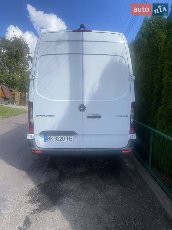 Грузовой фургон Mercedes-Benz Sprinter 2018 в Ровно фото 4 Грузовой фургон Mercedes-Benz Sprinter 2018 в Ровно
