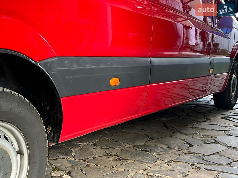 Грузовой фургон Mercedes-Benz Sprinter 2016 в Ужгороде