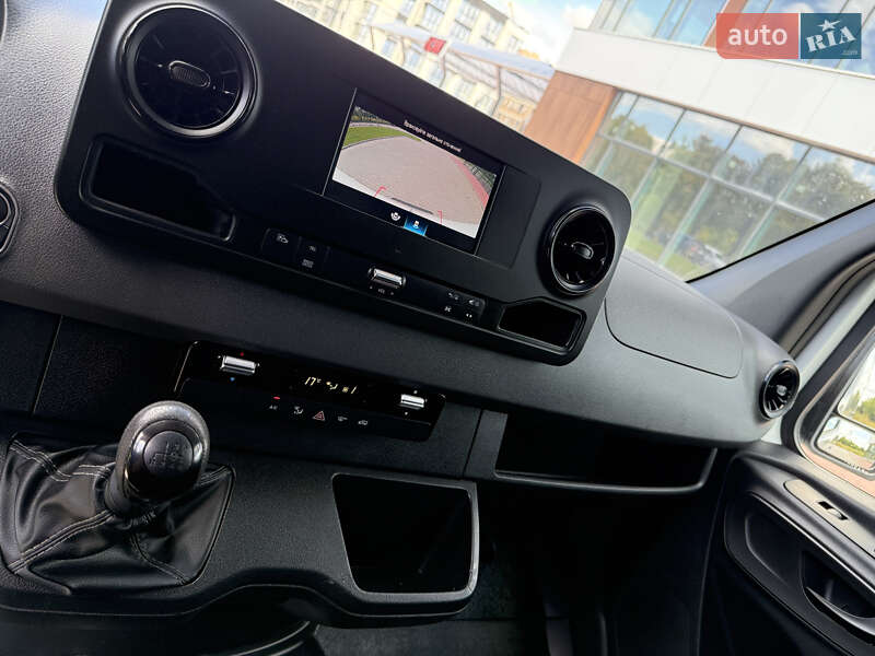 Вантажний фургон Mercedes-Benz Sprinter 2022 в Рівному