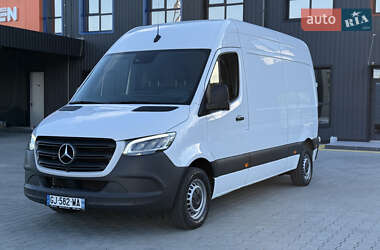Грузовой фургон Mercedes-Benz Sprinter 2022 в 