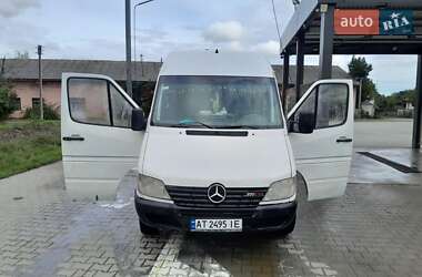 Другие грузовики Mercedes-Benz Sprinter 2000 в Косове Другие грузовики Mercedes-Benz Sprinter 2000 в Косове