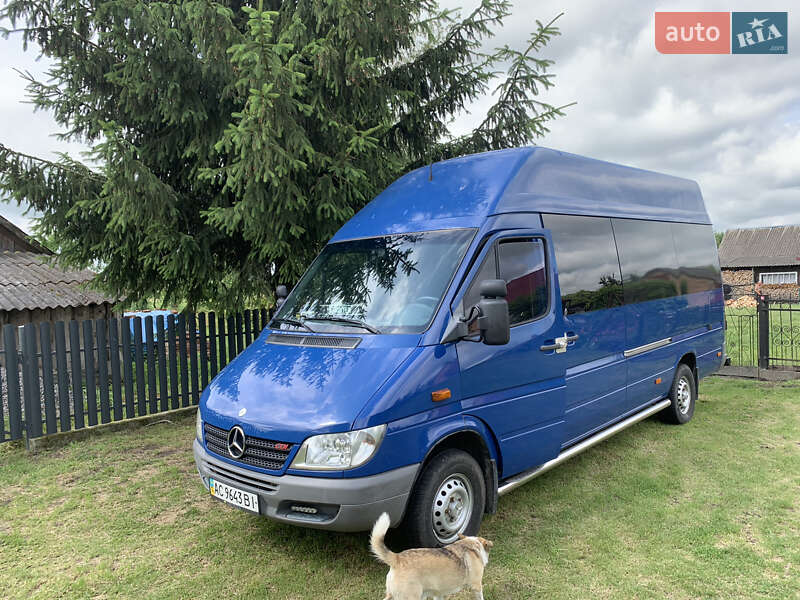 Микроавтобус Mercedes-Benz Sprinter 2006 в Нововолынске