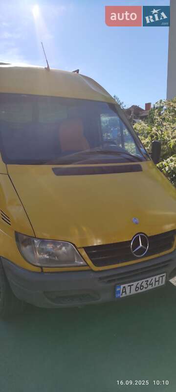 Грузовой фургон Mercedes-Benz Sprinter 2004 в Езуполе