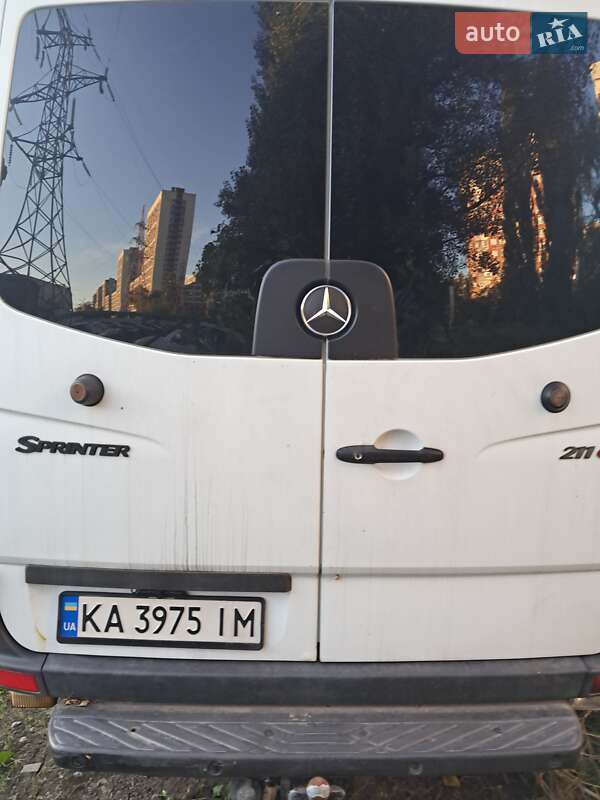 Грузопассажирский фургон Mercedes-Benz Sprinter 2006 в Киеве