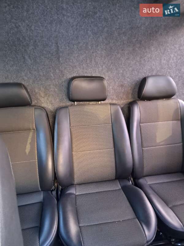 Грузопассажирский фургон Mercedes-Benz Sprinter 2006 в Киеве