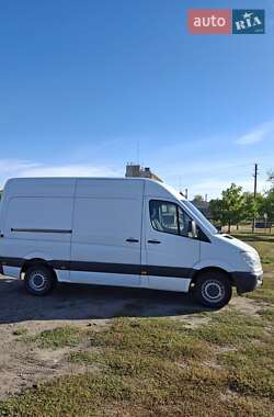 Грузовой фургон Mercedes-Benz Sprinter 2013 в 
