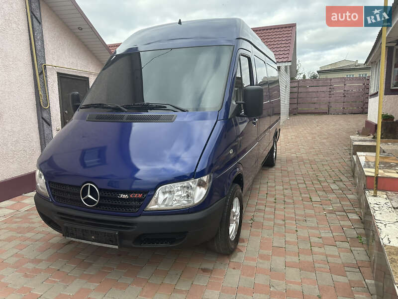 Грузовой фургон Mercedes-Benz Sprinter 2004 в Тернополе