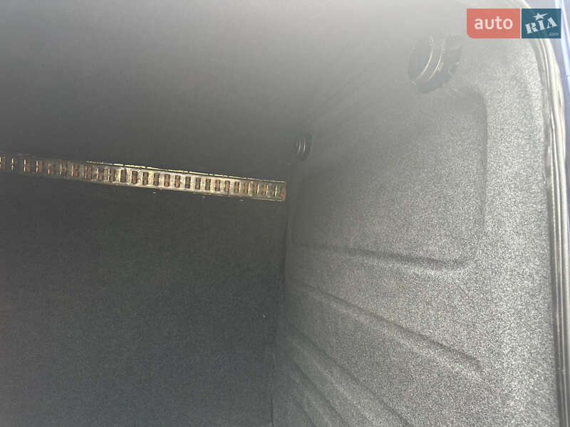 Грузовой фургон Mercedes-Benz Sprinter 2004 в Тернополе