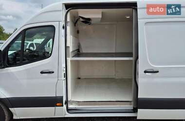 Грузовой фургон Mercedes-Benz Sprinter 2021 в 
