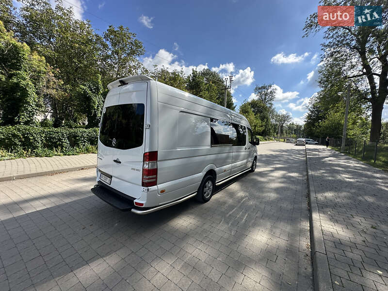 Микроавтобус Mercedes-Benz Sprinter 2017 в Городке