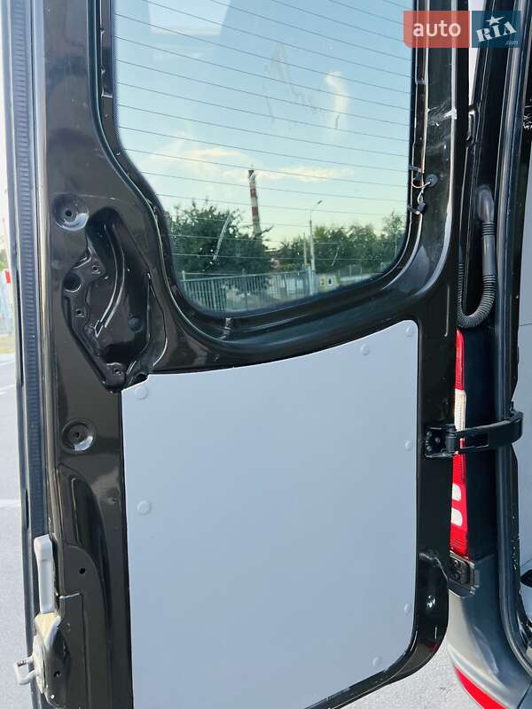 Вантажний фургон Mercedes-Benz Sprinter 2018 в Дніпрі