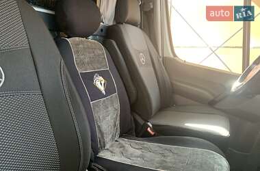 Грузовой фургон Mercedes-Benz Sprinter 2010 в 