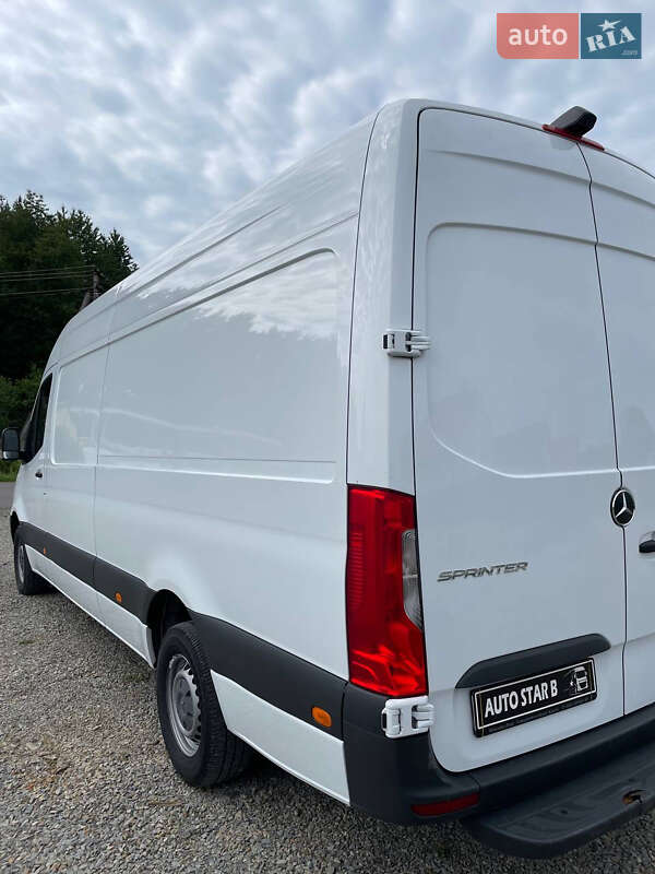 Грузопассажирский фургон Mercedes-Benz Sprinter 2023 в Иршаве
