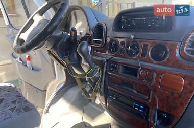Пригородный автобус Mercedes-Benz Sprinter 2003 в 
