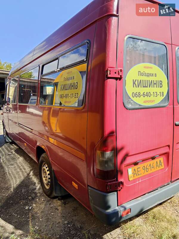Городской автобус Mercedes-Benz Sprinter 2000 в Кривом Роге