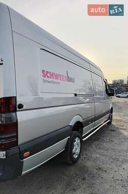 Грузовой фургон Mercedes-Benz Sprinter 2015 в 