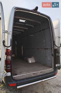 Грузовой фургон Mercedes-Benz Sprinter 2015 в 