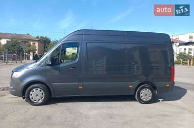 Грузовой фургон Mercedes-Benz Sprinter 2021 в 