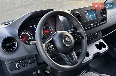 Тентованый Mercedes-Benz Sprinter 2022 в 