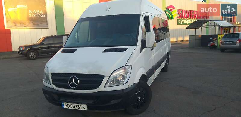 Микроавтобус Mercedes-Benz Sprinter 2011 в Сваляве