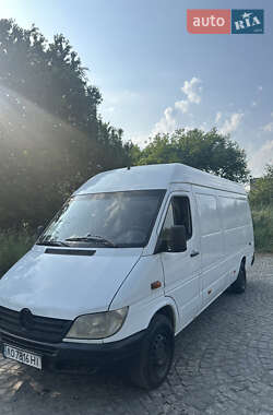 Грузовой фургон Mercedes-Benz Sprinter 2001 в 