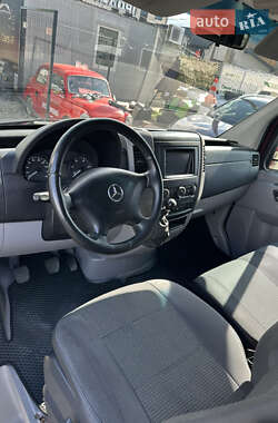 Грузовой фургон Mercedes-Benz Sprinter 2011 в 