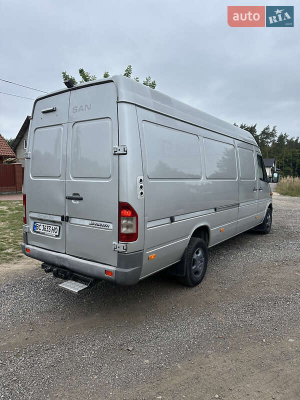 Грузовой фургон Mercedes-Benz Sprinter 2005 в Ивано-Франково
