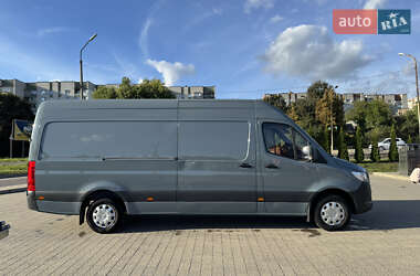 Грузовой фургон Mercedes-Benz Sprinter 2019 в 