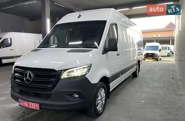 Грузовой фургон Mercedes-Benz Sprinter 2021 в 