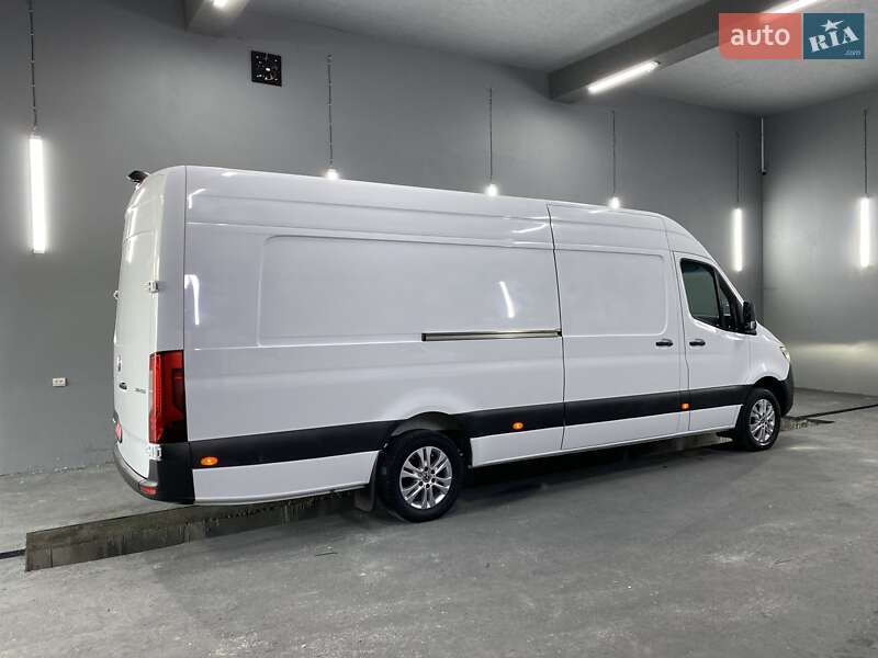 Грузовой фургон Mercedes-Benz Sprinter 2021 в Хусте