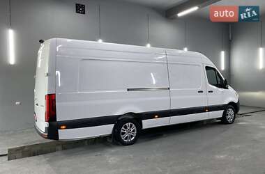 Грузовой фургон Mercedes-Benz Sprinter 2021 в 