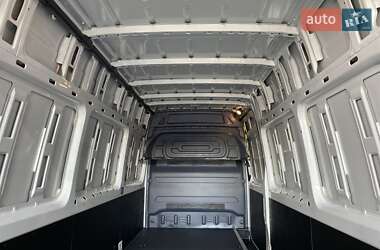 Грузовой фургон Mercedes-Benz Sprinter 2021 в 
