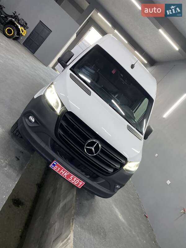 Грузовой фургон Mercedes-Benz Sprinter 2021 в Хусте