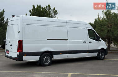 Грузовой фургон Mercedes-Benz Sprinter 2021 в 