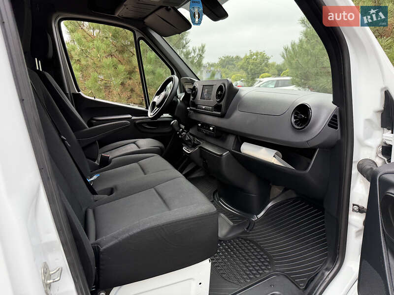 Вантажний фургон Mercedes-Benz Sprinter 2021 в Рівному