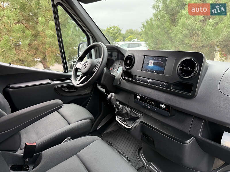Вантажний фургон Mercedes-Benz Sprinter 2021 в Рівному