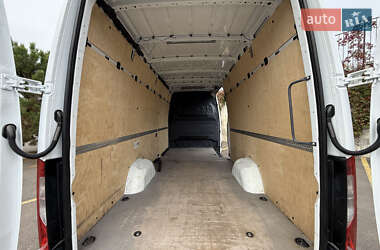 Грузовой фургон Mercedes-Benz Sprinter 2021 в 