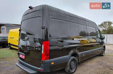 Грузовой фургон Mercedes-Benz Sprinter 2021 в 