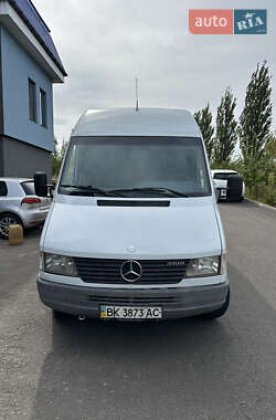 Грузовой фургон Mercedes-Benz Sprinter 1998 в Ровно